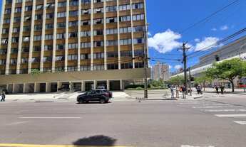 Imagem 2: Aparatamento à venda em frente ao Shopping Muller no Edifício Dona Virgínia no Centro Cívi