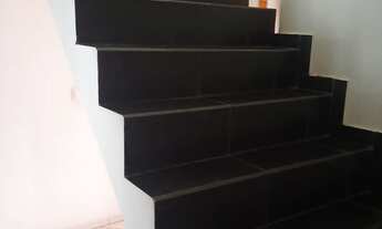 Imagem 7: Sobrado Triplex à venda em Curitiba-PR, no bairro Sítio Cercado! Com 4 quartos, 1 suíte, 2