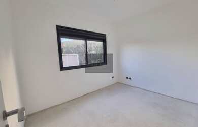 Imagem 2: Seu lar dos sonhos está aqui: sobrado de alto padrão com 3 quartos sendo 1 suíte, locali