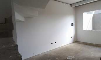 Imagem 7: Triplex Novos na Fazendinha, Curitiba: Conforto, Estilo e Localização Privilegiada