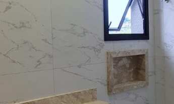 Imagem 4: SOBRADO LINDO COM 3 SUITES E COZINHA PLANEJADA FINO ACABAMENTO VAGA DE CARRO COBERTA R$950