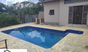 Imagem: Chácara à venda em área nobre de Cidade