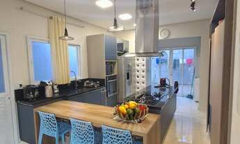 Imagem 2: Imperdível: Casa à venda em Jarinu-SP, bairro Fim do Campo, 4 quartos, 2 suítes, 3 salas