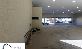 Imagem 4: Aluguel de Galpão Comercial no Centro de Santana de Parnaíba-SP: 1 sala, 2 banheiros, 7 va