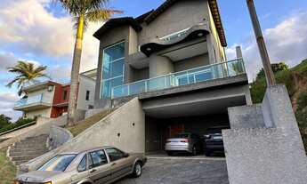 Imagem: Imóvel de luxo em condomínio exclusivo