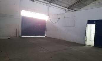 Imagem: 2 banheiro na Rodovia Presidente Dutra