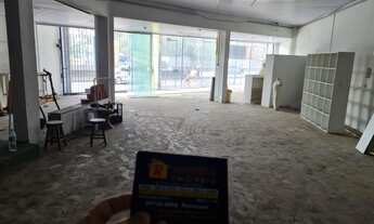 Imagem: 5 banheiro na Rodovia Washington Luiz