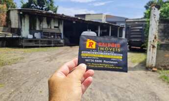 Imagem 3: 2 banheiro, 5 vagas na garagem