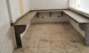 Imagem 4: 2 banheiro na Rodovia Rio-santos