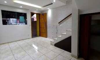 Imagem 2: Casa em Condomínio à venda ou locação em Jardim Santo André, Santo André-SP: 2 quartos, 1