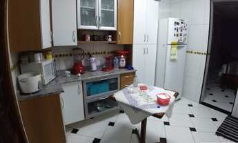 Imagem 2: Casa com 7 quartos, sendo 1 suíte para venda no Jardim Itapark em Mauá