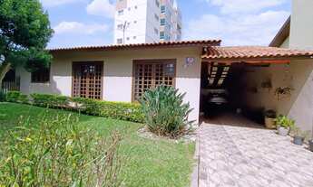 Imagem 3: Linda casa de fundos com 4 Quartos sendo uma suíte com Hidromassagem - Bairro Silveira da