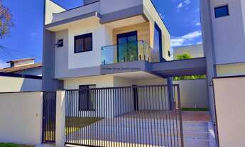 Imagem: Sobrados à venda com 3 suítes - no bairro