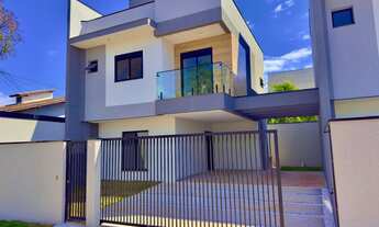 Imagem: Sobrados à venda com 3 suítes - no bairro