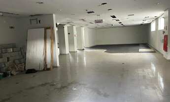 Imagem 3: Galpão Comercial de Alto Padrão com 10 Salas e 26 Vagas de Garagem no Jabaquara, São Paulo