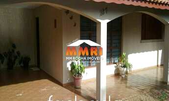 Imagem 3: Casa com 3 dormitórios à Venda no Centro de Araçoiaba da Serra/SP