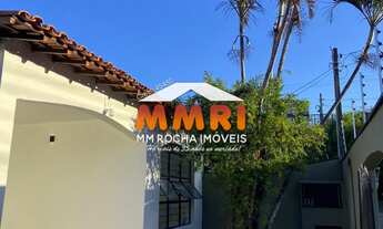 Imagem: Casa de 2 dormitórios, toda reformada