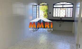 Imagem 2: Casa de 2 dormitórios, toda reformada, disponível para venda em Sorocaba/SP