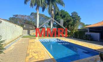 Imagem: Chácara de 1.000m² com piscina à venda