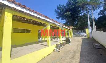 Imagem 2: Chácara À VENDA em Araçoiaba da Serra, com 3 Suítes, 4 Vagas de Garagem, 1.000m²!