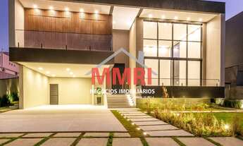 Imagem: Casa de alto padrão no Residencial Evidence