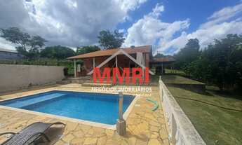 Imagem: Chácara com piscina à venda em Araçoiaba