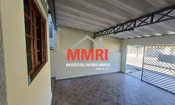 Imagem 2: Casa à venda no bairro Flora: 3 quartos, 2 suítes, sala, 3 banheiros, 2 vagas de garagem