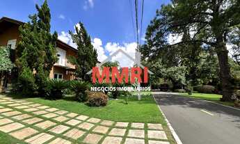 Imagem 3: Casa com piscina à Venda no LAGO AZUL: uma oportunidade de 1.468 m². VEM CONFERIR!