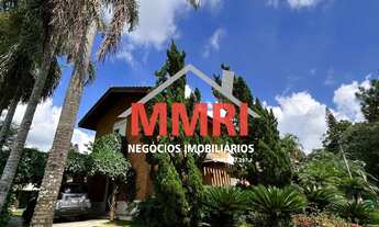 Imagem 2: Casa com piscina à Venda no LAGO AZUL: uma oportunidade de 1.468 m². VEM CONFERIR!