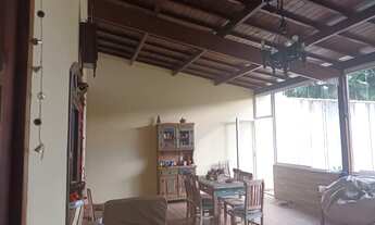 Imagem 2: CASA COM ESTILO COLONIAL EM BAIRRO RESIDENCIAL DE ATIBAIA