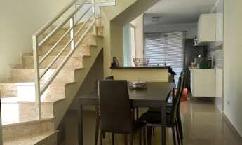 Imagem 7: SOBRADO COM 3 DORMITÓRIOS E PISCINA COM VISTA DA PEDRA GRANDE