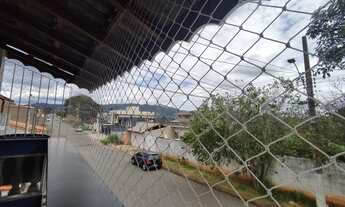 Imagem 6: SOBRADO NO ALTO DO ALVINÓPOLIS COM 3 DORMITÓRIOS E VISTA DA PEDRA
