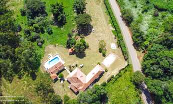 Imagem 3: SITIO COM ESCRITURA AO PÉ DA PEDRA DO CORAÇÃO EM BOM JESUS PERDOES