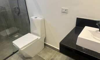 Imagem 7: SOBRADO EM CONDOMÍNIO COM 3 SUÍTES E PERSIANAS AUTOMATIZADAS E AR