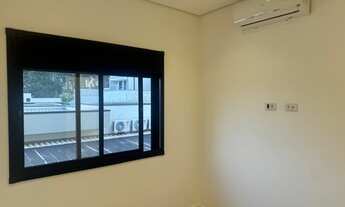 Imagem 4: SOBRADO EM CONDOMÍNIO COM 3 SUÍTES E PERSIANAS AUTOMATIZADAS E AR