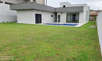 Imagem 2: CASA COM 3 SUÍTES E 240m2 DE FINO ACABAMENTO EM CONDOMÍNIO DE ATIBAIA