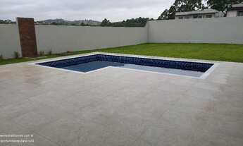 Imagem 3: CASA COM 3 SUÍTES E 240m2 DE FINO ACABAMENTO EM CONDOMÍNIO DE ATIBAIA