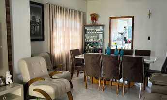 Imagem 2: CASA COM 3 DORMITÓRIOS E REPLETA DE MOVEIS PLANEJADOS EM ATIBAIA