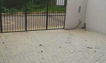 Imagem 2: CASA TÉRREA COM 2 DORMITÓRIOS E AMPLA GARAGEM EM ATIBAIA