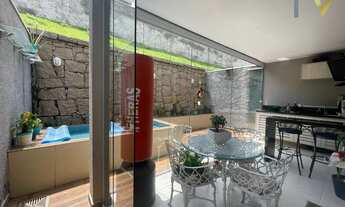 Imagem 2: Lindo Sobrado com 3 dorm., suíte, cozinha planejada, sala 2 ambientes, lavabo, lavanderia