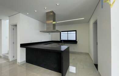 Imagem 3: FANTÁSTICO SOBRADO DE 261M² DE A.C /348M² DE A.T., NO CONDOMÍNIO BRISAS JUNDIAI, 3 SUÍTES