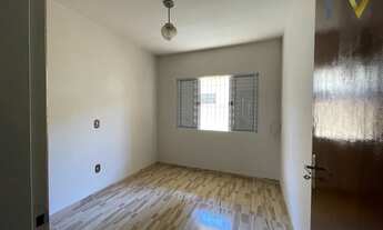 Imagem 7: CASA COM SALÃO COMERCIAL Á VENDA NA AV. SAMUEL MARTINS, 324M² DE CONSTRUÇÃO E 318M² DE TER