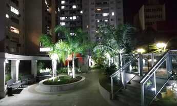 Imagem 1: APARTAMENTO NO CENTRO, SALA COM COZINHA AMERICANA, 2 QUARTOS E 1 VAGA DE GARAGEM. PORTAR