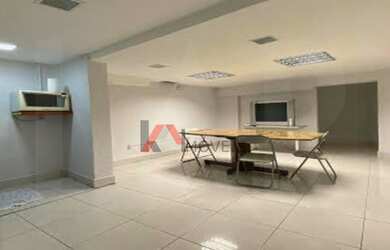 Imagem 4: Conjunto de Salas com aproximadamente 514m² na região hospitalar