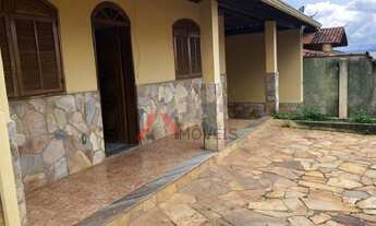 Imagem: CASA AMPLA, COM POMAR, 5 QUARTOS, SALA