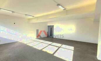 Imagem: Sala no Vila da Serra com aproximadamente