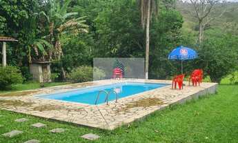 Imagem 2: Imperdível sítio à venda em Maricá-RJ, bairro Itapeba, 5 quartos, 1 suíte, 1 sala, 4 banhe