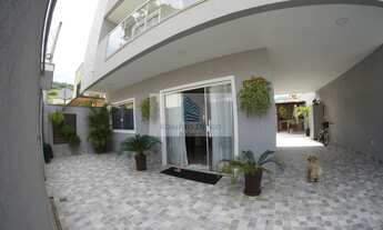 Imagem: Impecável casa em condomínio na Taquara