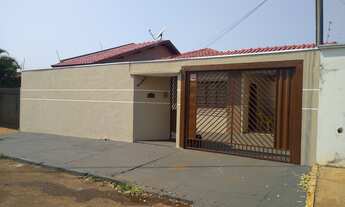 Imagem: CASA RESIDENCIAL em DOURADOS - MS, JARDIM