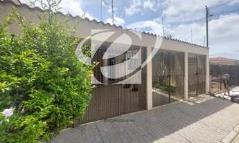 Imagem 2: Casa de 3 quartos com suíte e garagem no Parque Jabaquara, São Paulo-SP: imperdível oportu